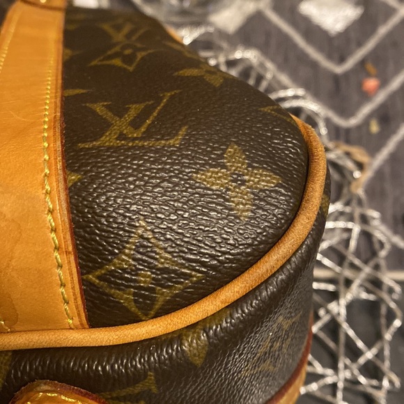 LOUIS VUITTON Stresa PM BEAUTIFUL! - Picture 8 of 16